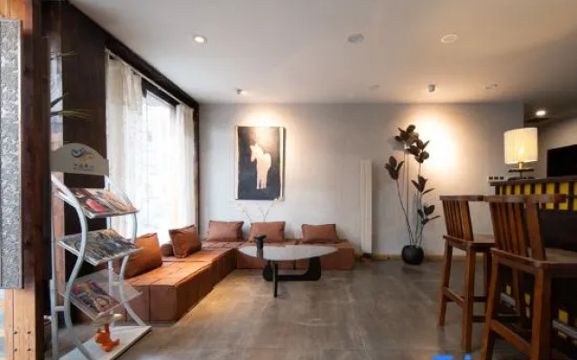 WooYee · Woye Mountain Residence (Four Girls Mountain Store)