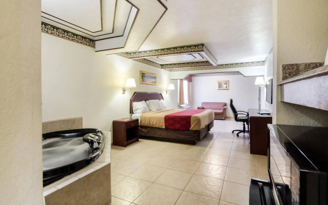 Three Rivers Executive Inn & Suites By OYO