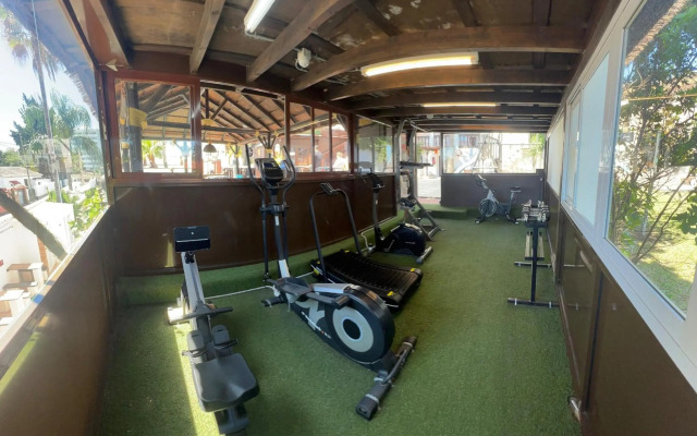 Hotel Zen Airport with Free shuttle