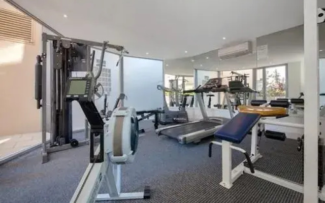 Cote D'Azur, Unit 40/61 Donald Street
