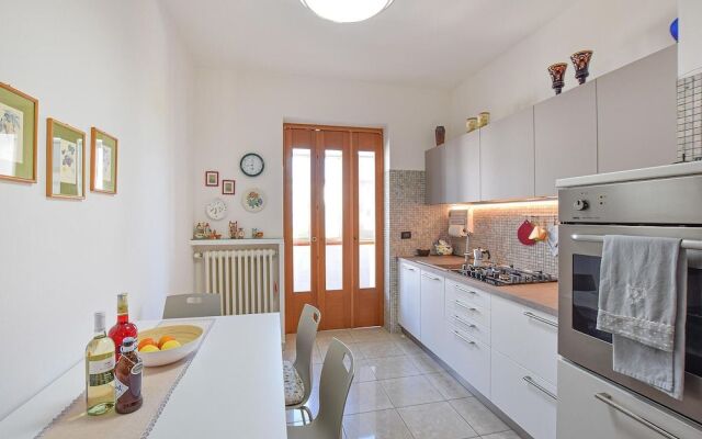 Beautiful Apartment in Abano Terme With Wifi and 2 Bedrooms