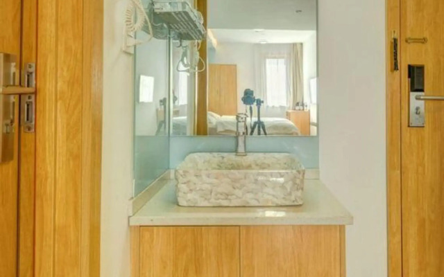 Pebble Motel (Taiyuan Changfeng East Street)
