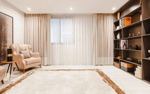 Modern Elegance & Comfort in Al Narjis With Wifi