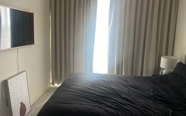 Impeccable 1-bed Apartment