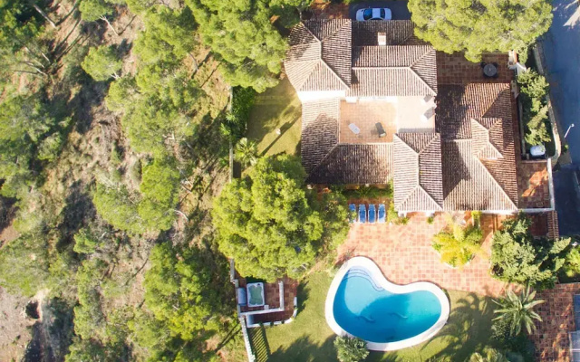 Sun-kissed Villa in Albir With Swimming Pool