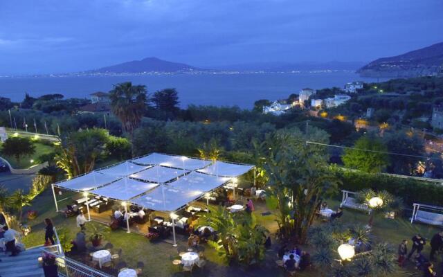 Grand Hotel Vesuvio