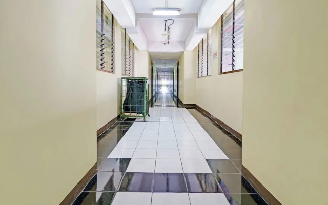 OYO Life 92978 Apartement Gateway Cicadas By Az Pro