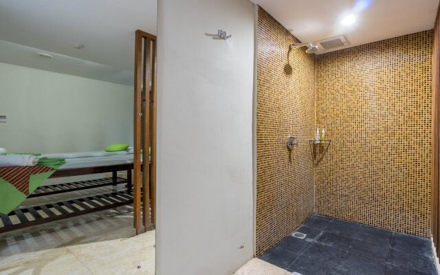 Grand Whiz Hotel Nusa Dua