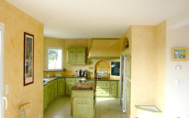 House with 2 Bedrooms in Plurien, with Furnished Terrace