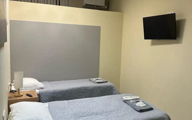 Three Rooms (Три румс)