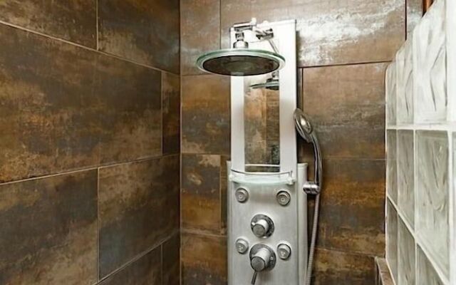 Amour By Signature Vacation Rentals