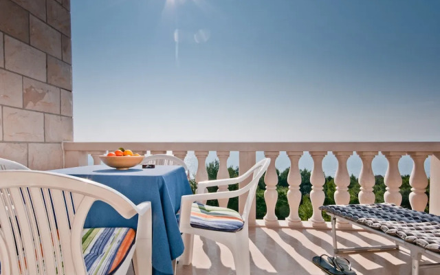 Barba Petra Dvori Apartments