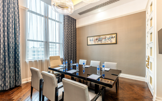 Crowne Plaza Zhengzhou by IHG