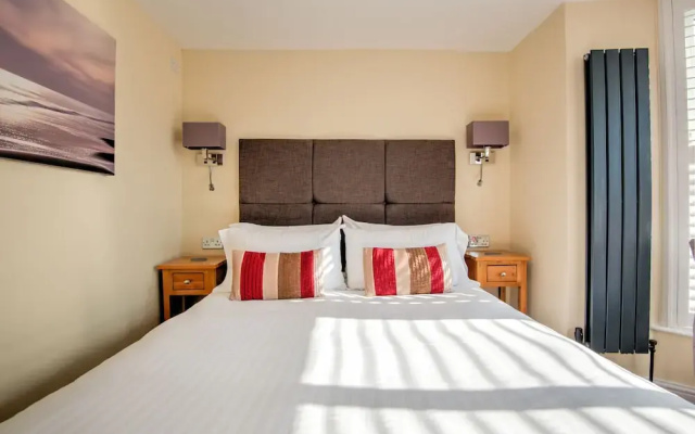 Potters Mooring Guest House Hotel