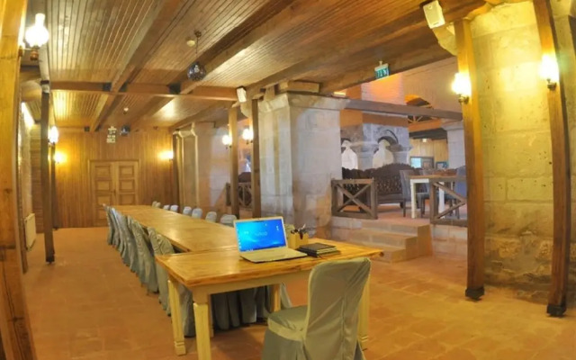 Issız Han Tarihi Butik Otel