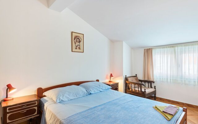 Scenic Apartment in Zadar With Terrace