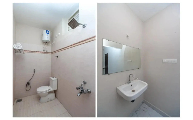 OYO 22300 Sri Ramachandra guest house