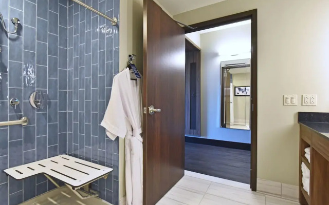 Bally's Twin River Lincoln Casino & Hotel