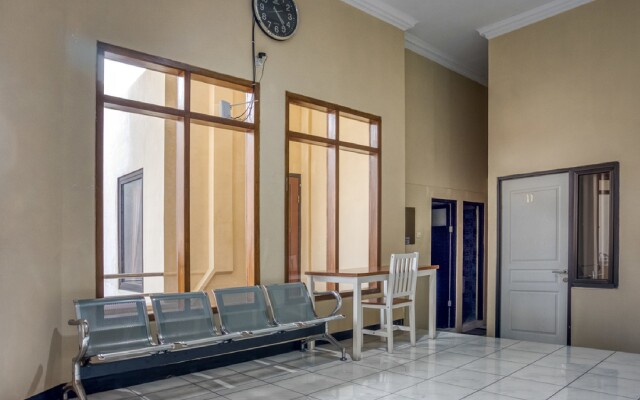 RedDoorz @ Soekarno Hatta Indah
