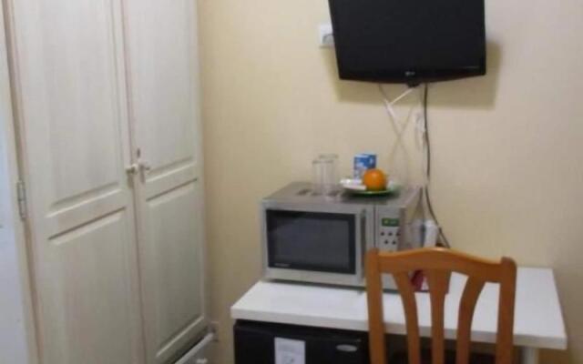 Hostal Becares