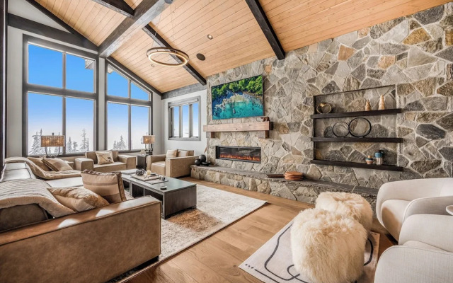 Opulence At Big White