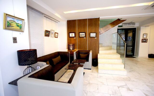 UBINN hotel & gallery