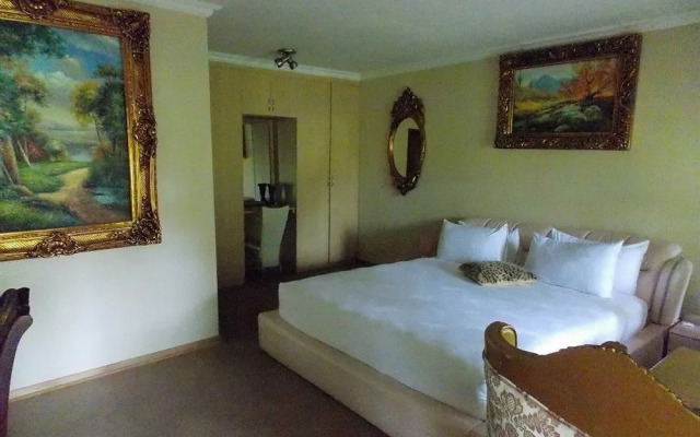 Sarabi Country Lodge