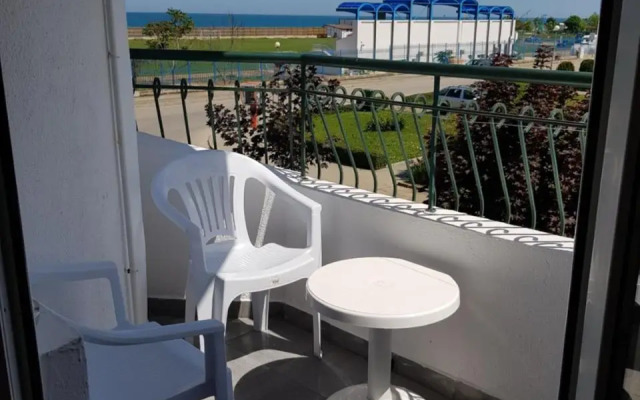 Sunny Island Obzor