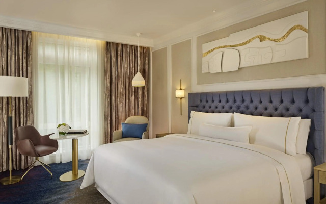 The College Green Hotel Dublin, Autograph Collection