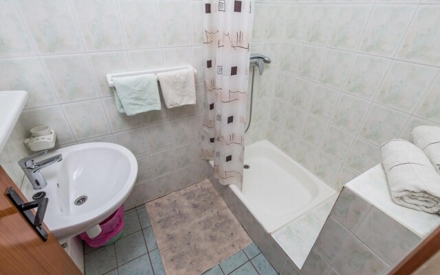 Stunning Home in Rab With Wifi and 1 Bedrooms