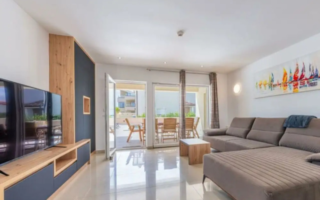 Villa Dvor Comfortable Holiday Residence