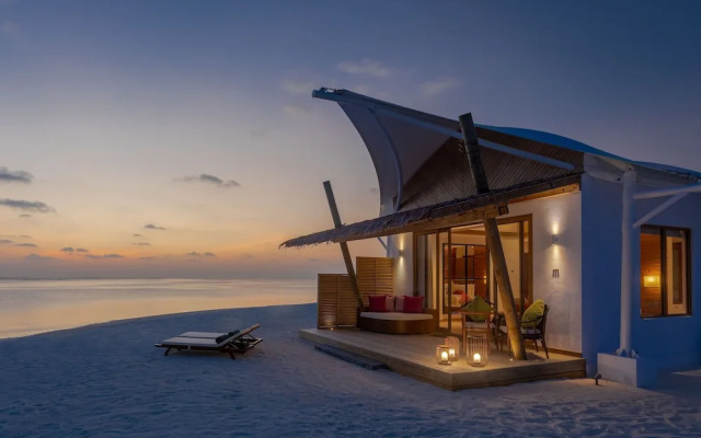 Cinnamon Hakuraa Huraa Maldives - Adults Only