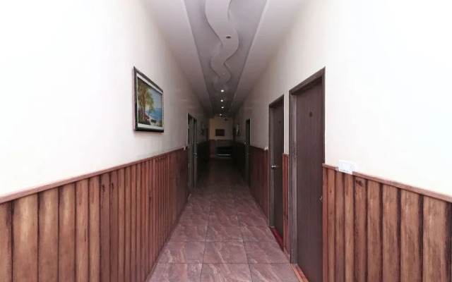 Oyo 16538 Shanti Palace