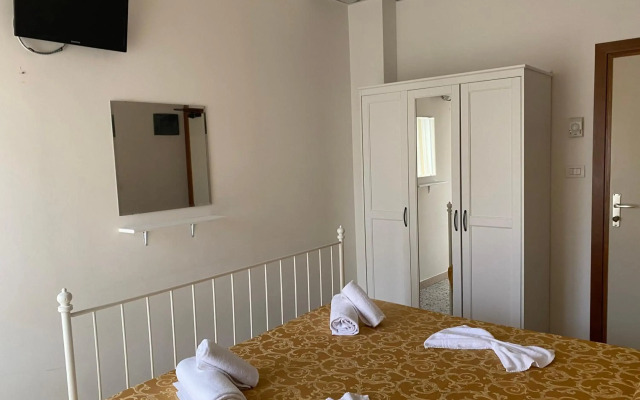 Hotel Modenese