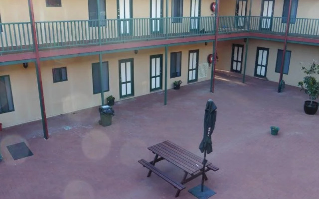 The Nosh and Nod - Howick Street