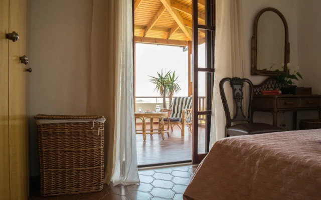 Alexandra Villa Stalos