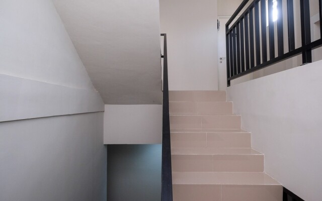 RedDoorz near Kawasan Bandara Ahmad Yani Semarang 2
