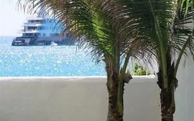 Aqualina Beach Club Unit 102
