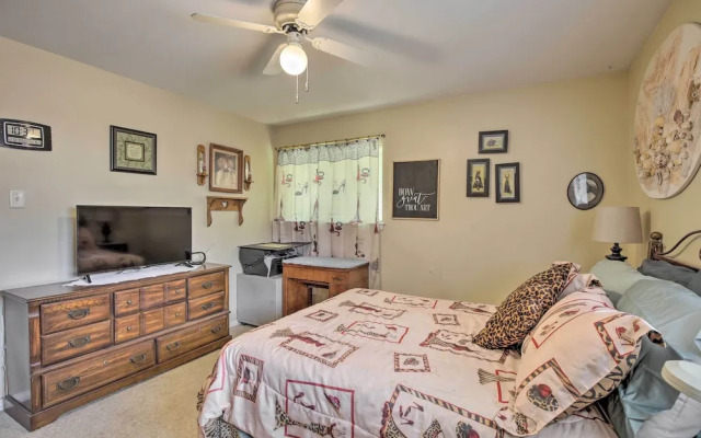 1 Mi to University of Texas: Home in Richardson!