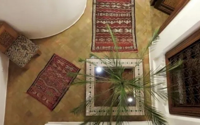 Riad La Douiria