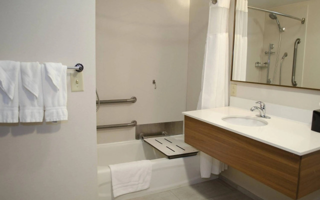 Fairfield Inn & Suites by Marriott Hazleton