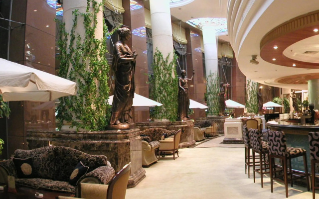 Best Western Premier Qingdao Kilin Crown Hotel