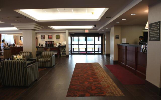 Country Inn & Suites By Radisson, Toronto Mississa