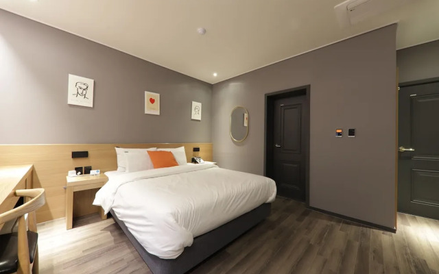 YAJA Hotel