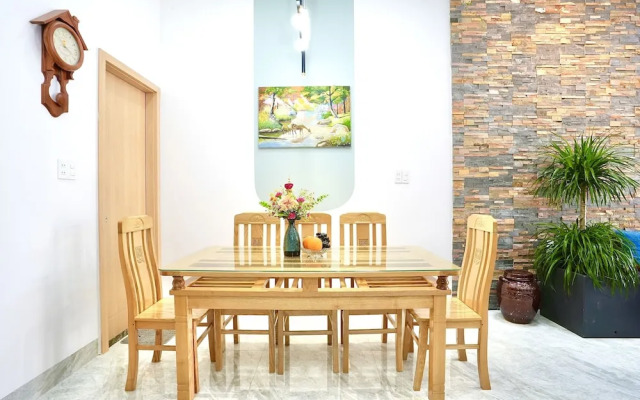 Kalinh House