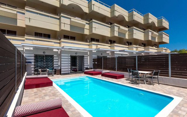 Delfinia Resort