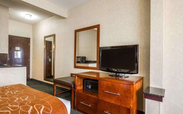 Comfort Suites Appleton Airport