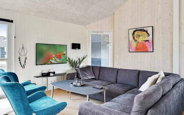 24 Person Holiday Home in Grenaa