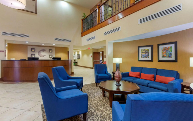 Comfort Suites Charleston West Ashley