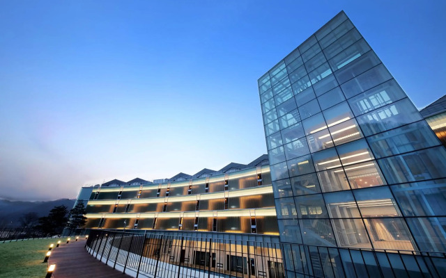 Midas Hotel & Resort
